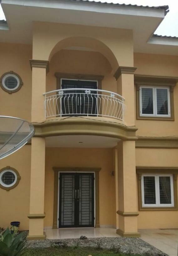 Villa Brastagi Resort Jalan Mimpin Tua Blok C No. 41 Berastagi Extérieur photo